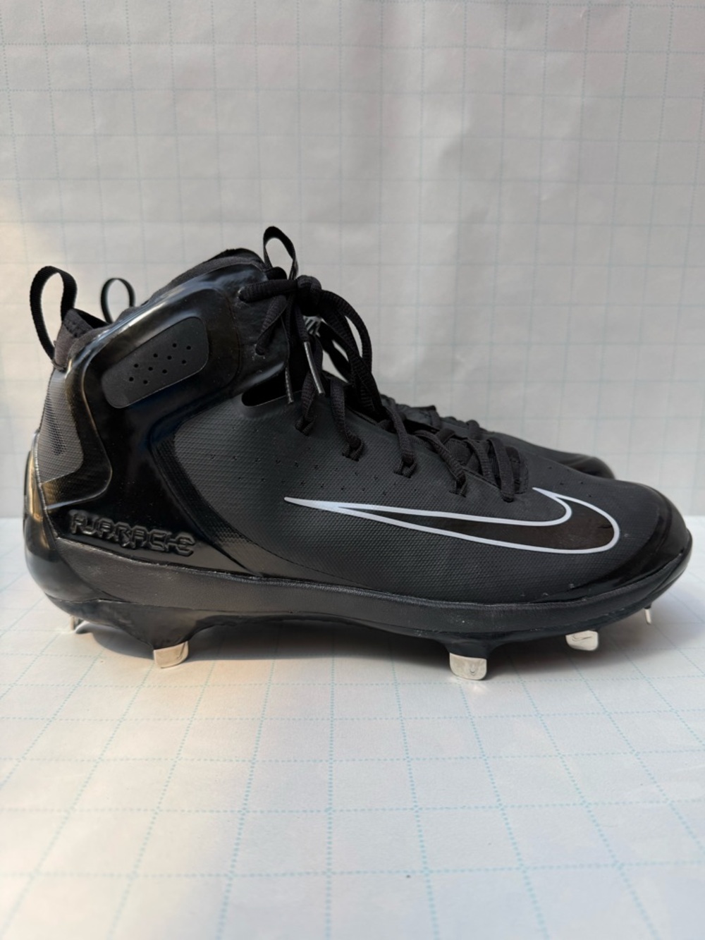 Nike Huarache Men’s Baseball Cleats -Black w/ White Swoosh - Brand New - Size 10